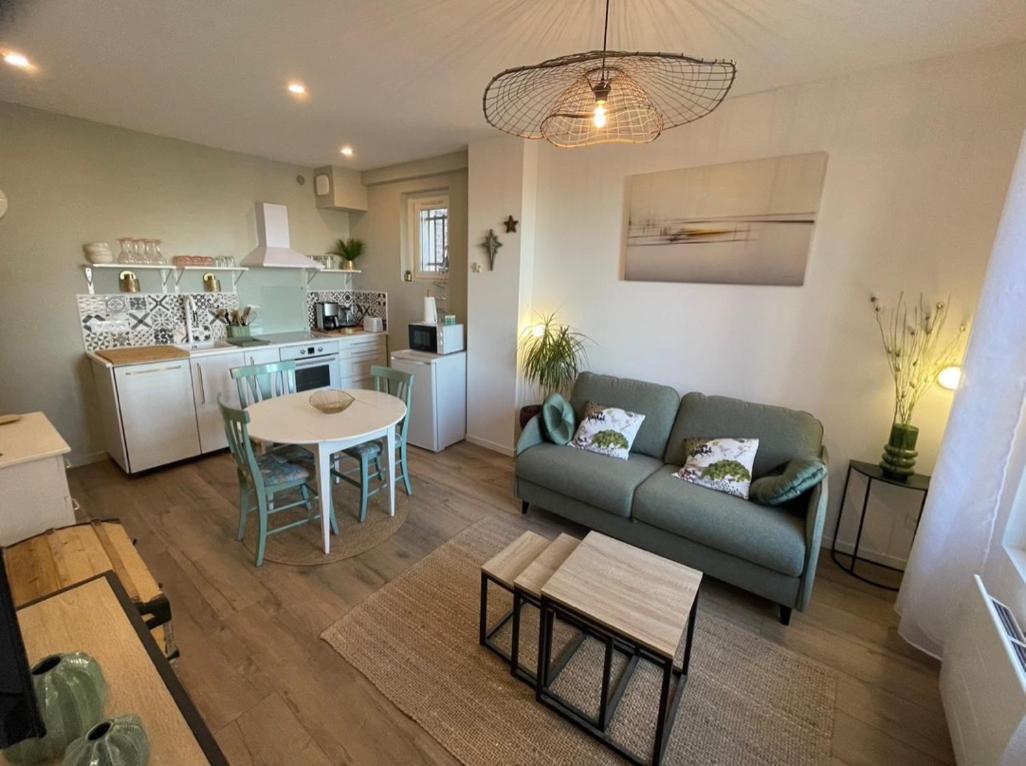 La Belle Etoile Apartment เอิลท์ ภายนอก รูปภาพ